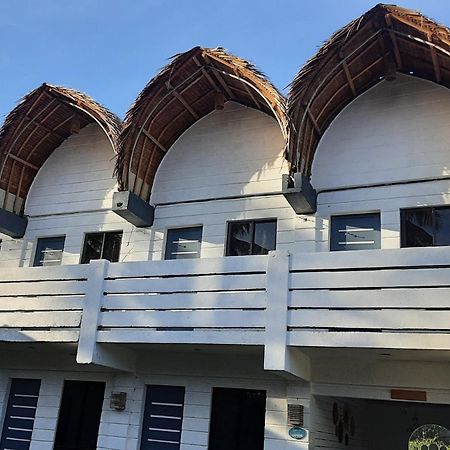 Apartamento Point F Siargao Catangnan Exterior foto