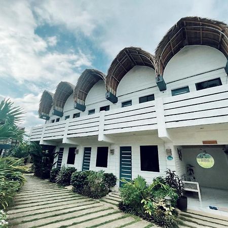 Apartamento Point F Siargao Catangnan Exterior foto